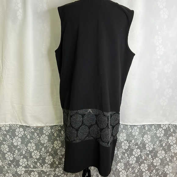 Grande Madame Sleeveless Midi Shift Dress - Picture 2 of 9